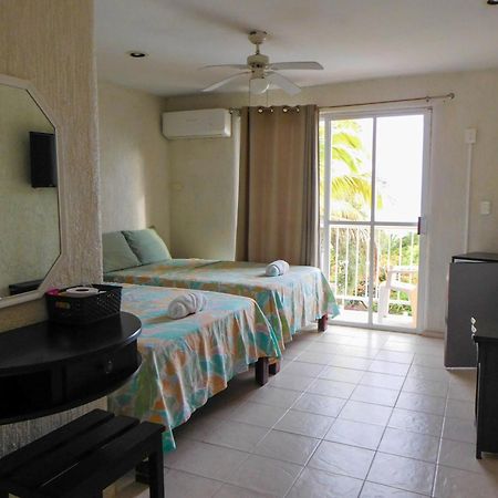 Hotel Ma Elena Isla Mujeres Exterior photo
