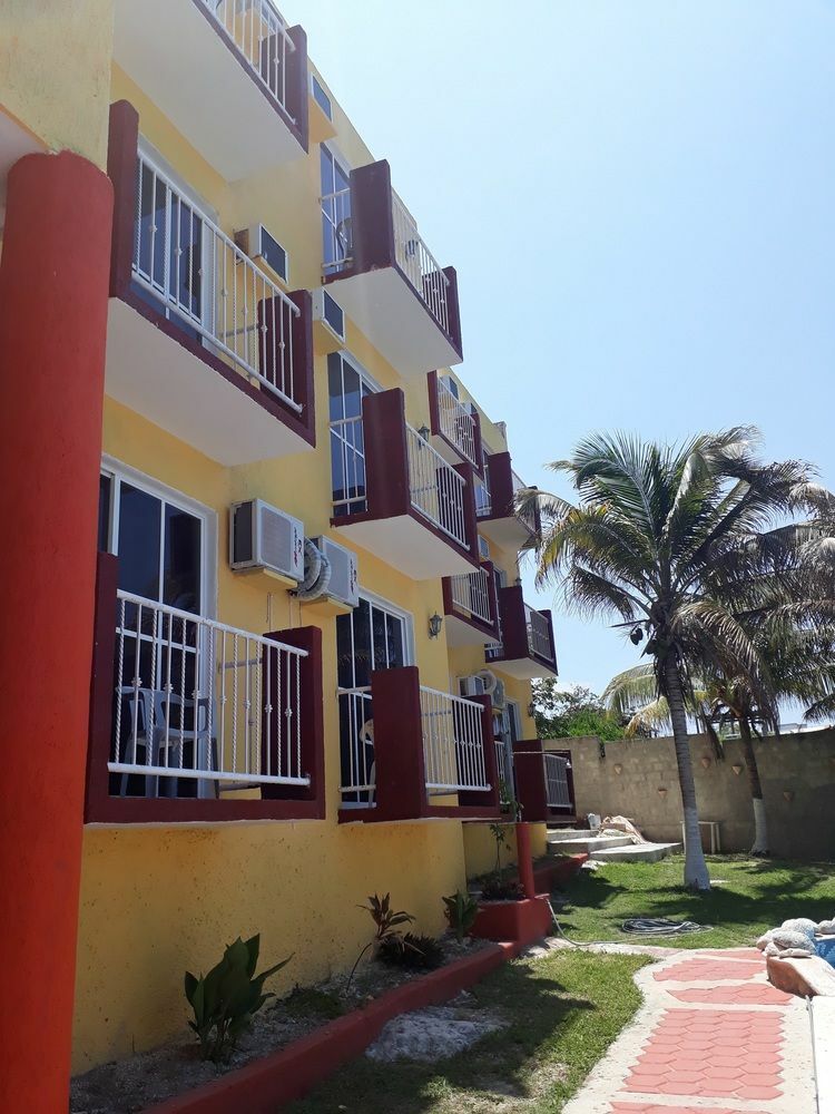 Hotel Ma Elena Isla Mujeres Exterior photo