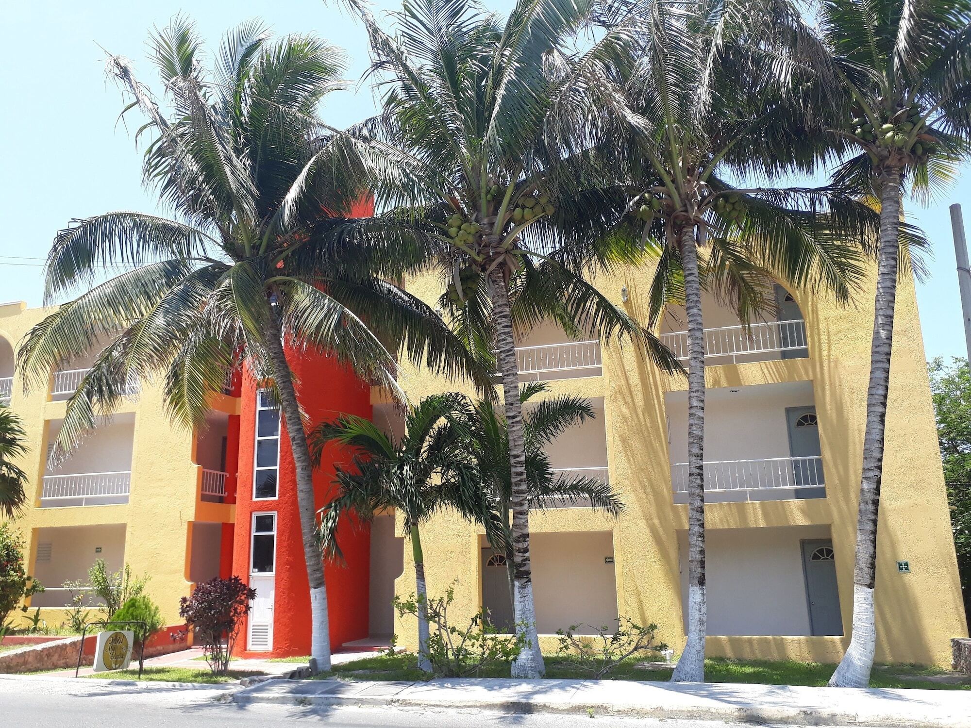 Hotel Ma Elena Isla Mujeres Exterior photo